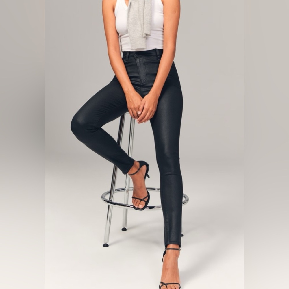 Abercrombie & Fitch Black Ankle Pants